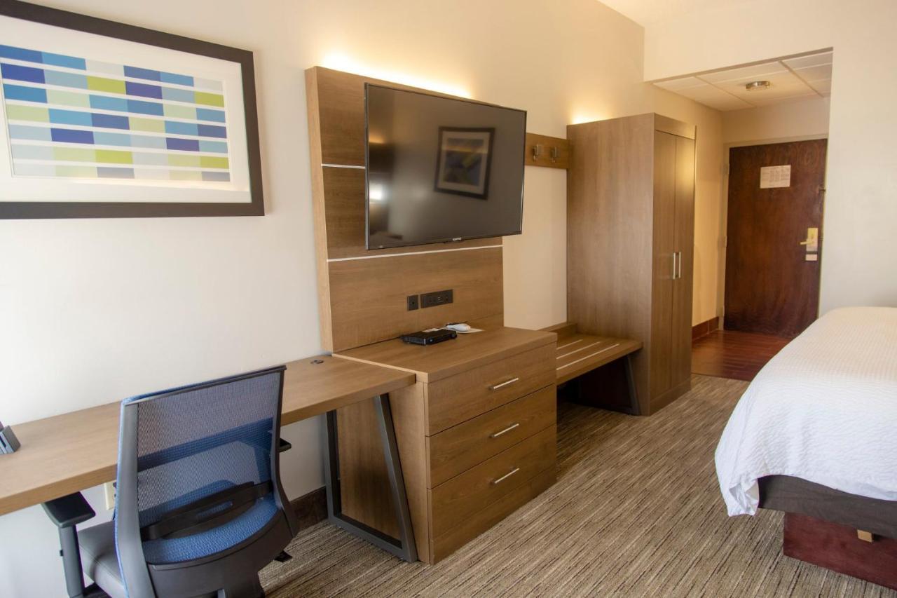 Holiday Inn Express Marshfield - Springfield Area By Ihg Ngoại thất bức ảnh
