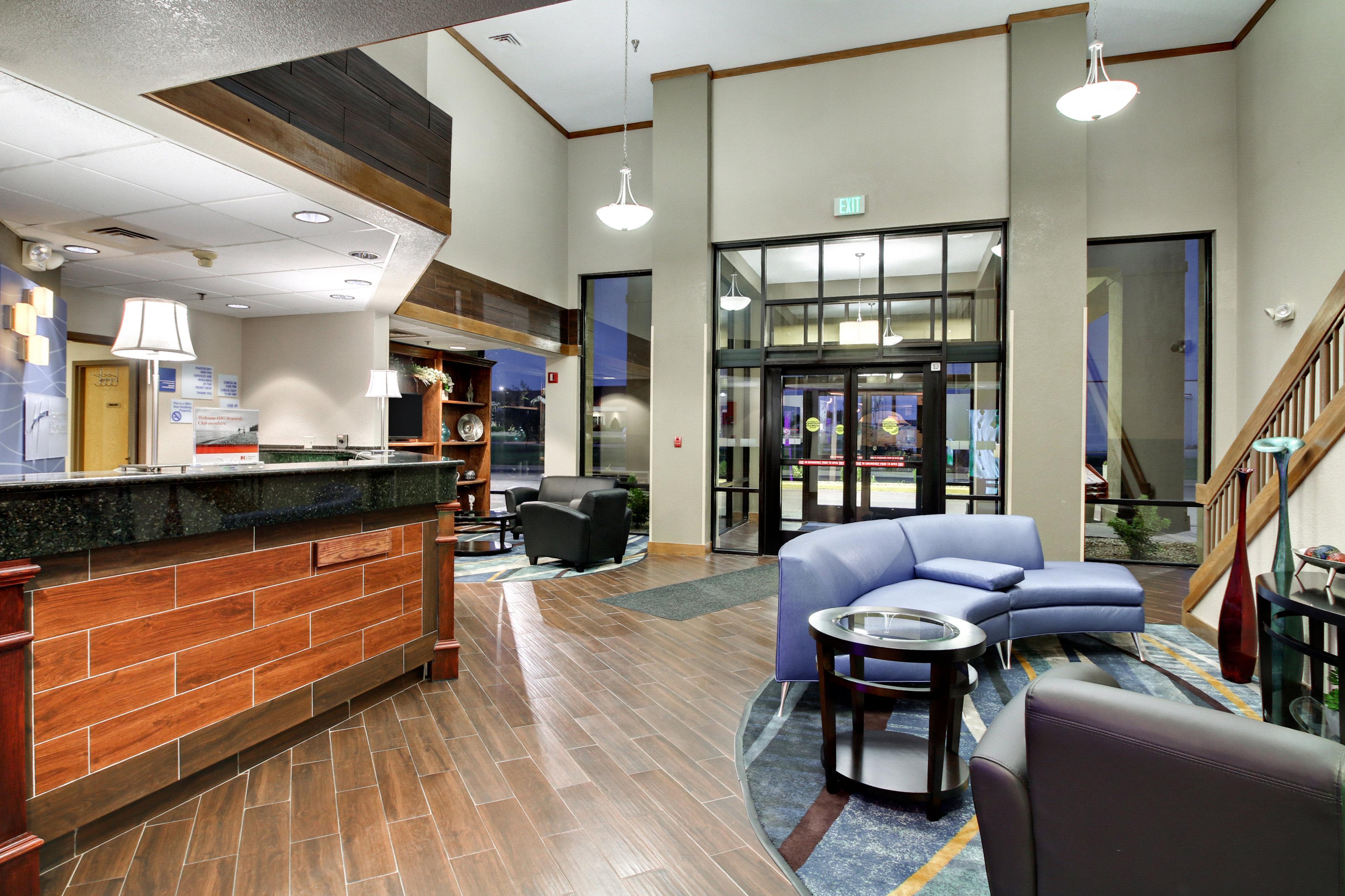 Holiday Inn Express Marshfield - Springfield Area By Ihg Ngoại thất bức ảnh