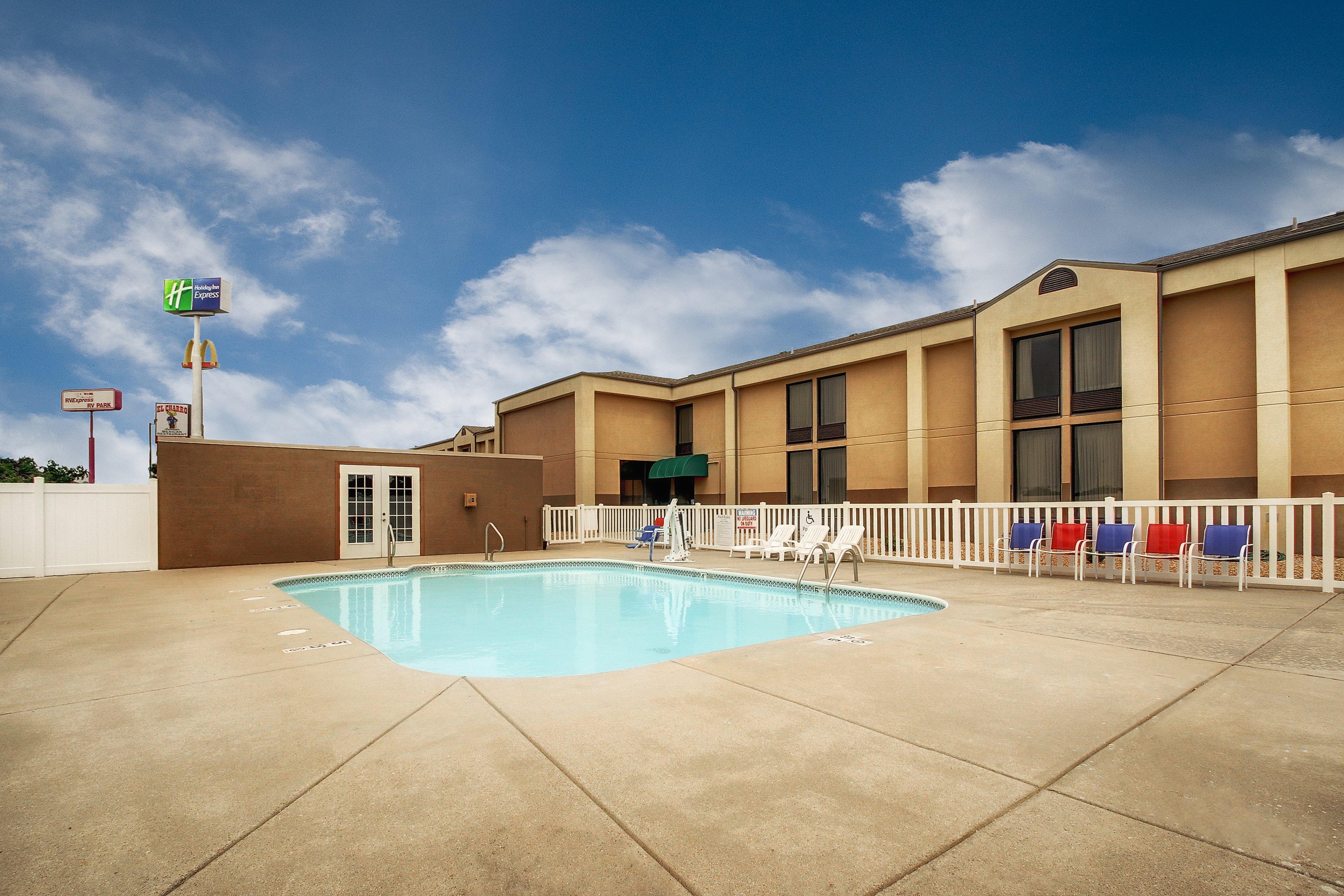 Holiday Inn Express Marshfield - Springfield Area By Ihg Ngoại thất bức ảnh