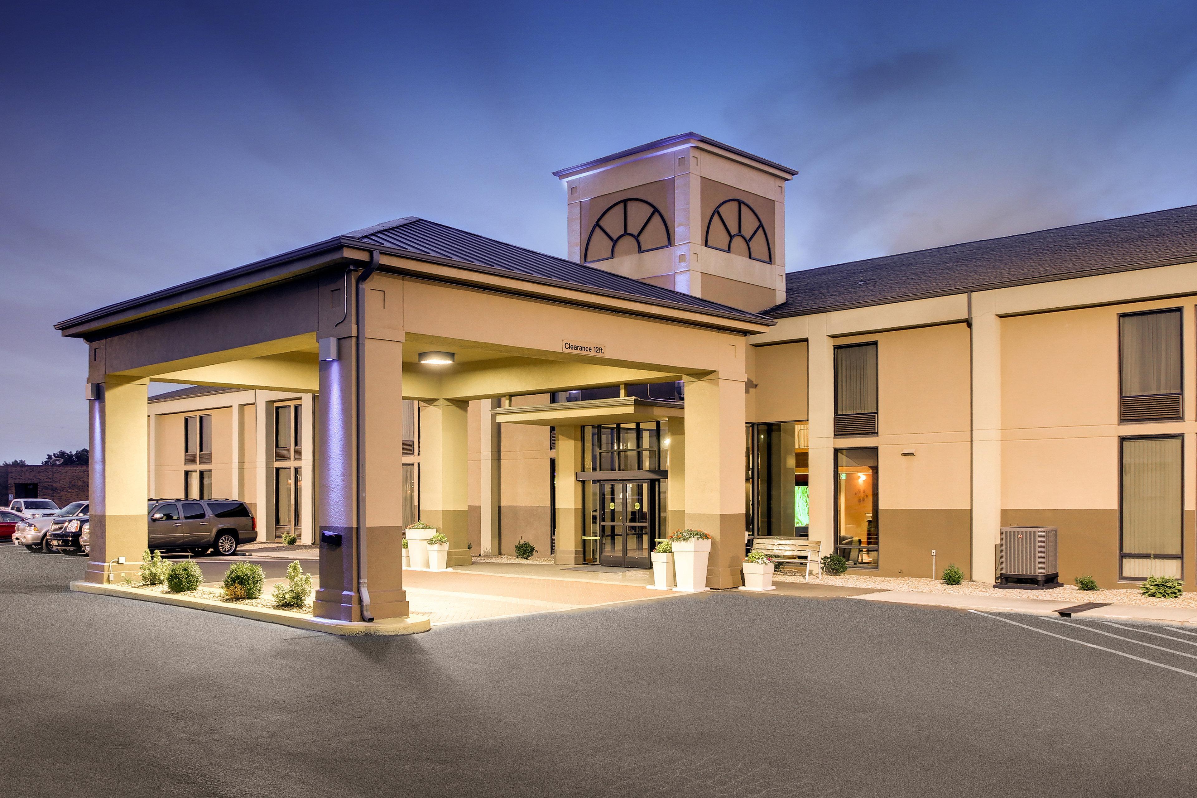 Holiday Inn Express Marshfield - Springfield Area By Ihg Ngoại thất bức ảnh