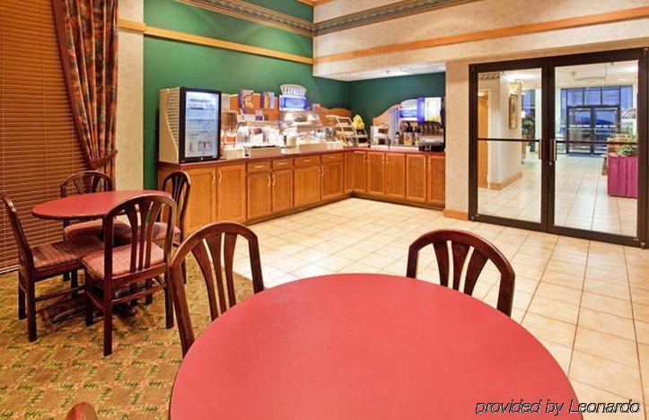 Holiday Inn Express Marshfield - Springfield Area By Ihg Nhà hàng bức ảnh